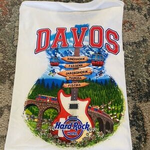 NWT Hard Rock Cafe Davos Tshirt